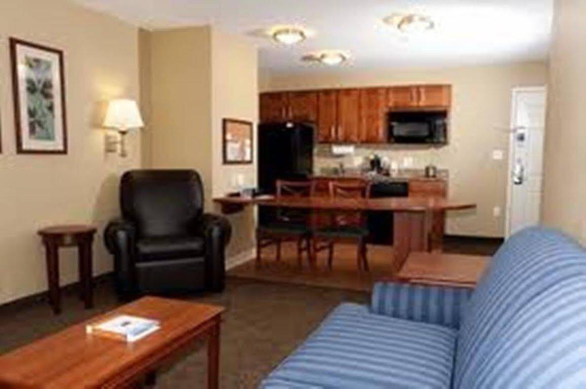Candlewood Suites - Logan Buitenkant foto